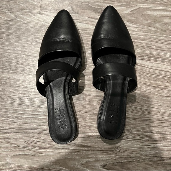 Able Shoes - NWOT Able Leather Slide Mule Flats
